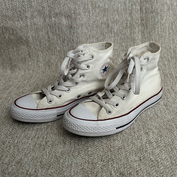 High Top Converse - Picture 2 of 11
